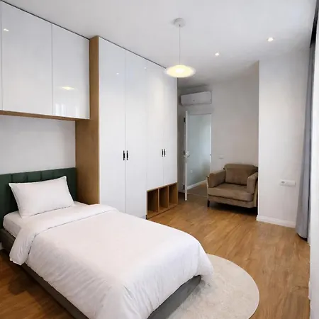 Skyview Luxury 12th Floor Panorama, Center Apartman Tirana