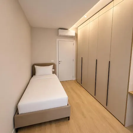 Skyview Apartamento *